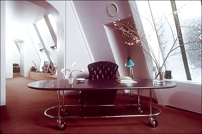 An office design by Ward Bennett.